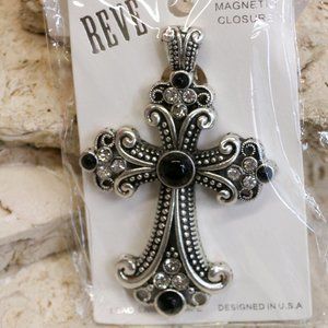 NWT Reve Silver Tone Cross Pendant
